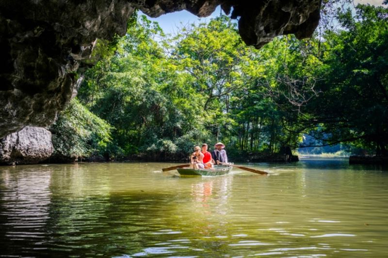 Ninh Bình: Hoa Lu - Tam Coc - Cuc Phuong